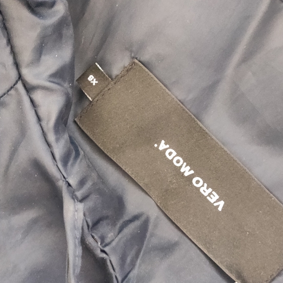 Vero Moda Puffer Jacket/Coat With Belt Size S & XS - Picture 5 of 12